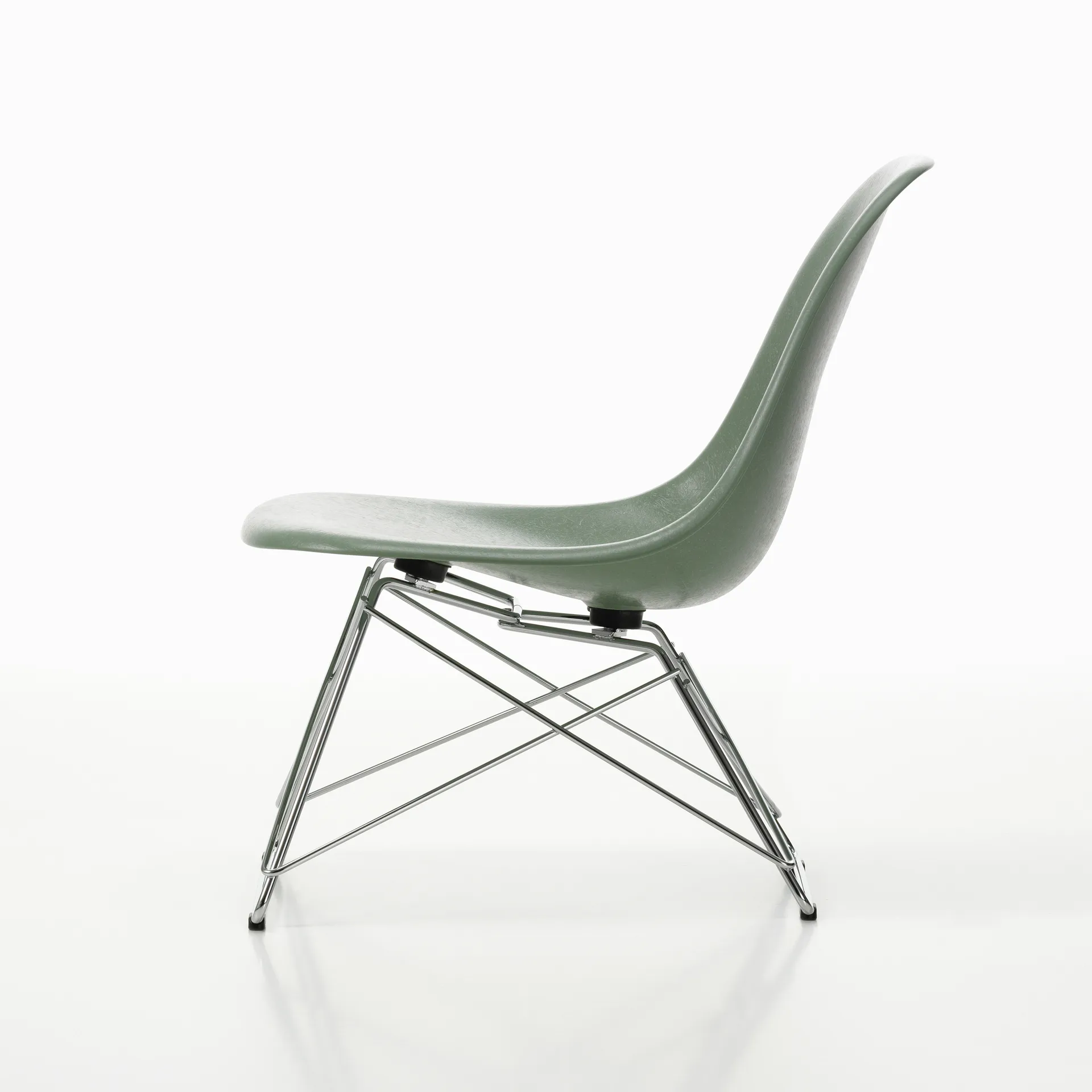 Eames Fiberglass Side Chair LSR loungestol, Sea foam green-chrome Vitra