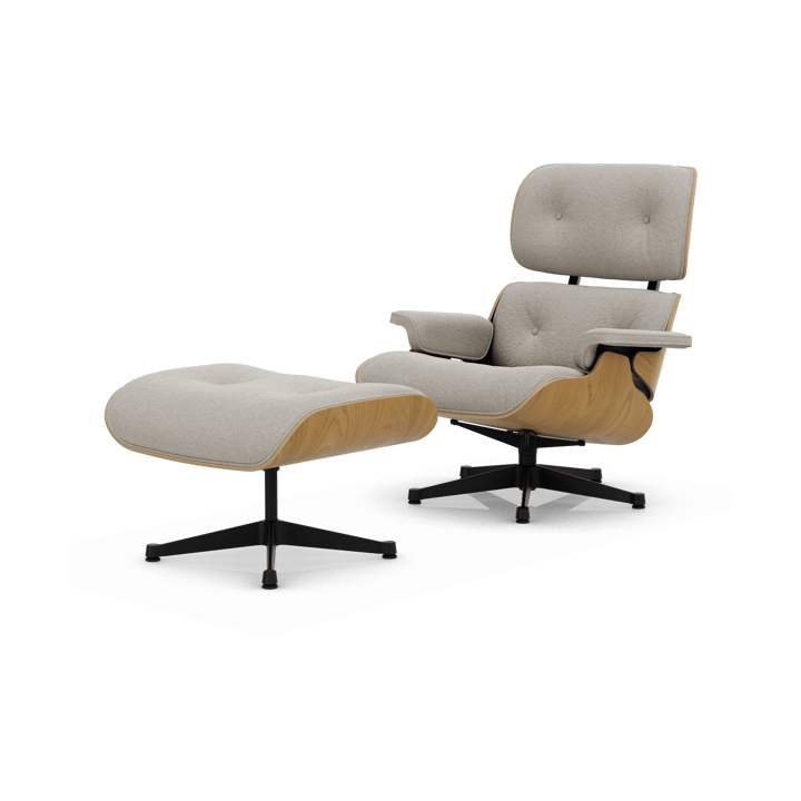 Eames Lounge Chair & Ottoman new dimension - 01 Ivory-pearl-27 kastanj svart-svart stål - Vitra
