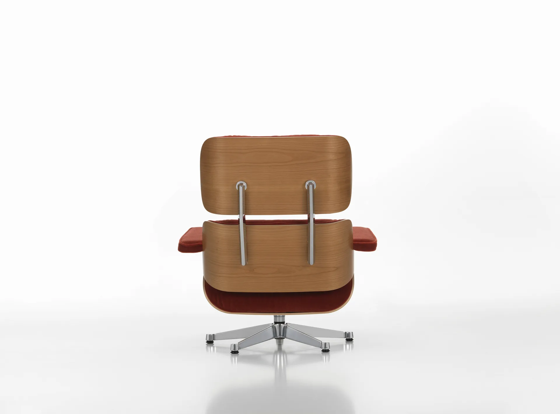 Eames Lounge Chair & Ottoman new dimension, 07 Brandy-28 cherry natural-pol. steel Vitra