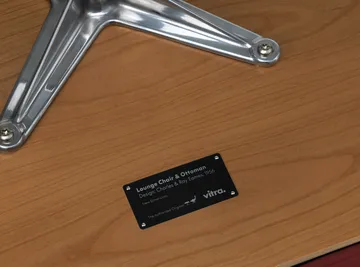 Eames Lounge Chair & Ottoman new dimension - 07 Brandy-28 cherry natural-pol. steel - Vitra