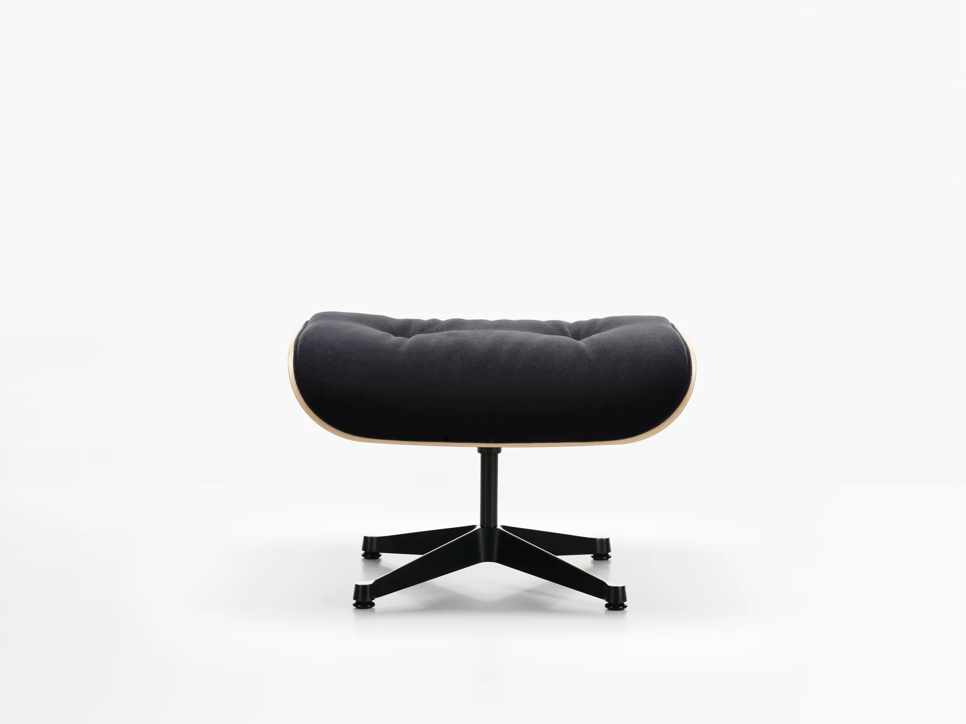 Eames Lounge Chair & Ottoman new dimension, 08 Dark Anthracite-05 santos palis.-pol.steel-black Vitra