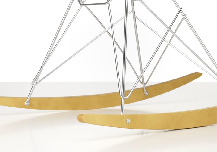 Eames Plastic Armchair RE RAR gyngestol, 12 deep black-chrome-golden lønn Vitra