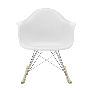 Eames Plastic Armchair RE RAR gyngestol - 85 cotton white-chrome-golden maple - Vitra