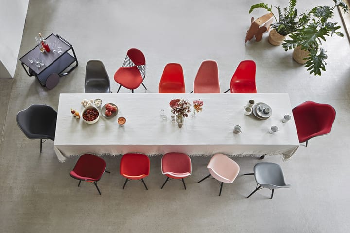 Eames Plastic Side Chair RE DSW stol, 41 pale rose-black lønn Vitra
