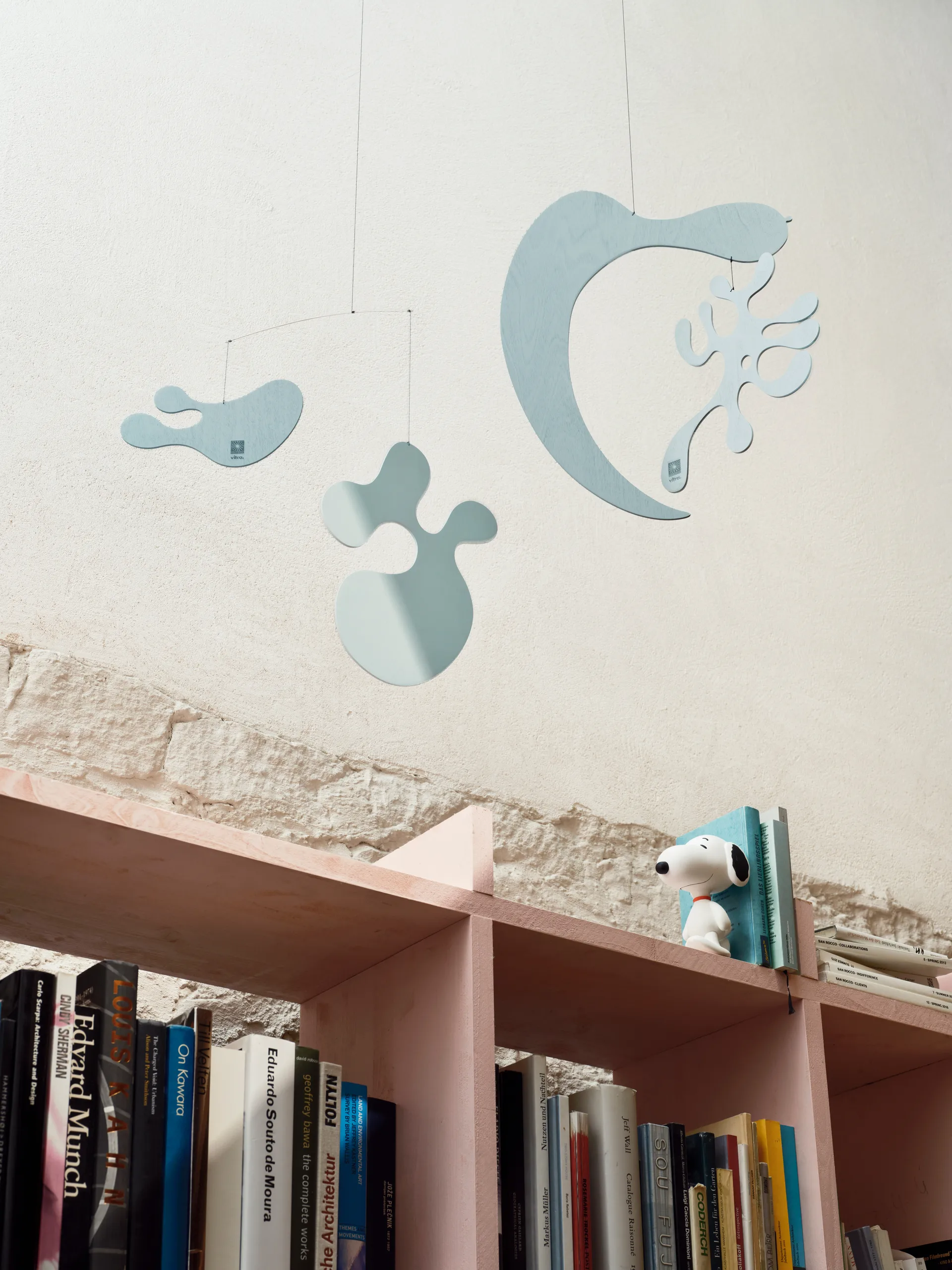 Eames plywood mobile modell C, Ice grey Vitra