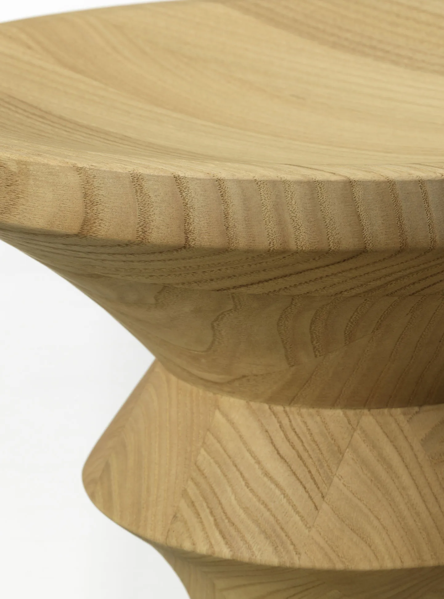 Eames Stool rund krakk modell C, Natural kastanje, Ø33x38 cm Vitra