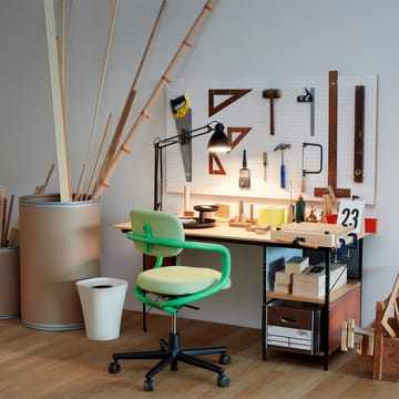Eames unit EDU skrivebord - Bjørk-Svart stativ - Vitra