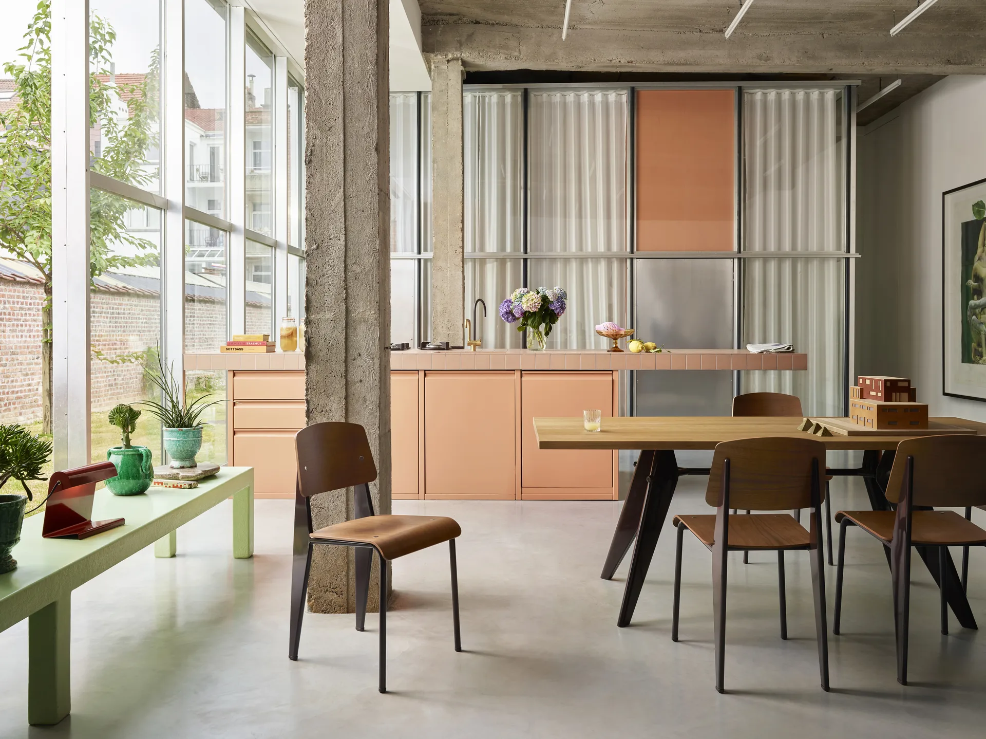 Lampe de Bureau bordslampe, Japanese red Vitra