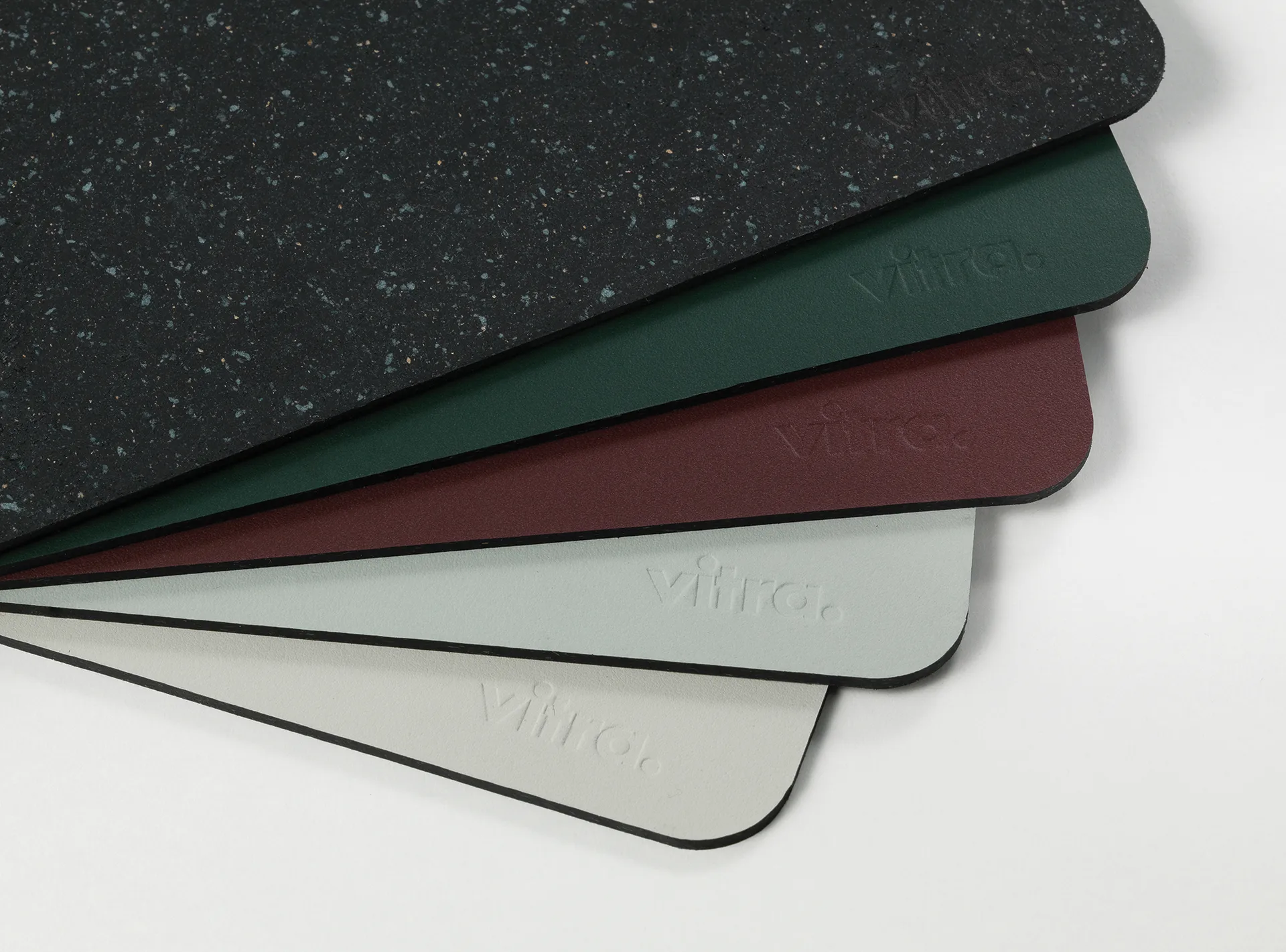 Repad skrivebordsunderlag 48x70 cm, Natural black Vitra