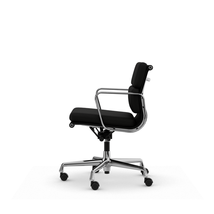 Soft Pad Chair EA 217 polert kromstativ, Lær premium F L50 Nero Vitra