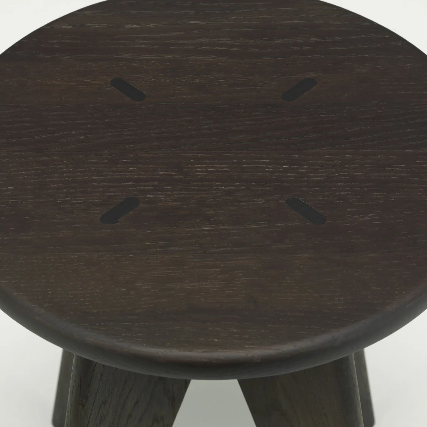 Tabouret Bois rund krakk, Dark oak, Ø35x45 cm Vitra
