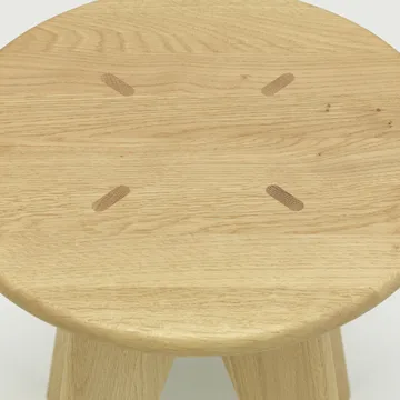 Tabouret Bois rund krakk - Oiled oak, Ø35x45 cm - Vitra
