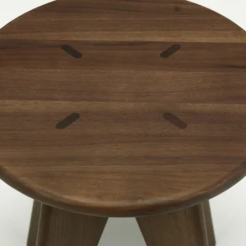 Tabouret Bois rund krakk - Oiled walnut, Ø35x45 cm - Vitra