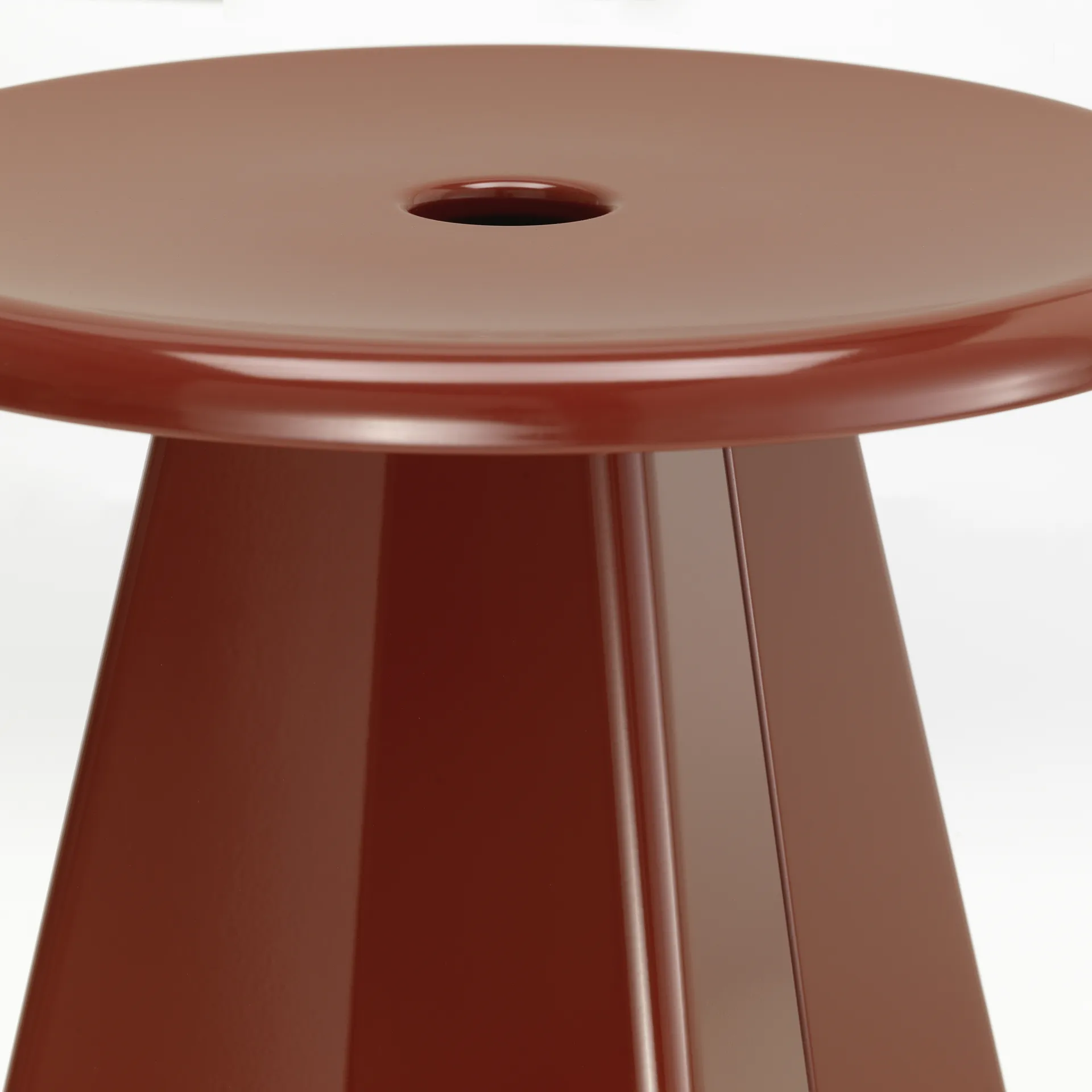 Tabouret Métallique rund krakk, Japanese red, Ø38x44,5 cm Vitra
