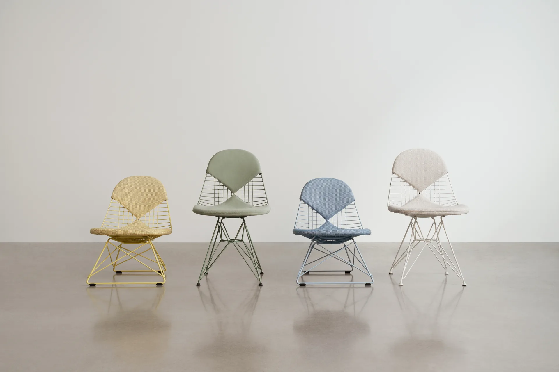 Wire Chair Bikini Outdoor pute til stol, Cream/white Vitra