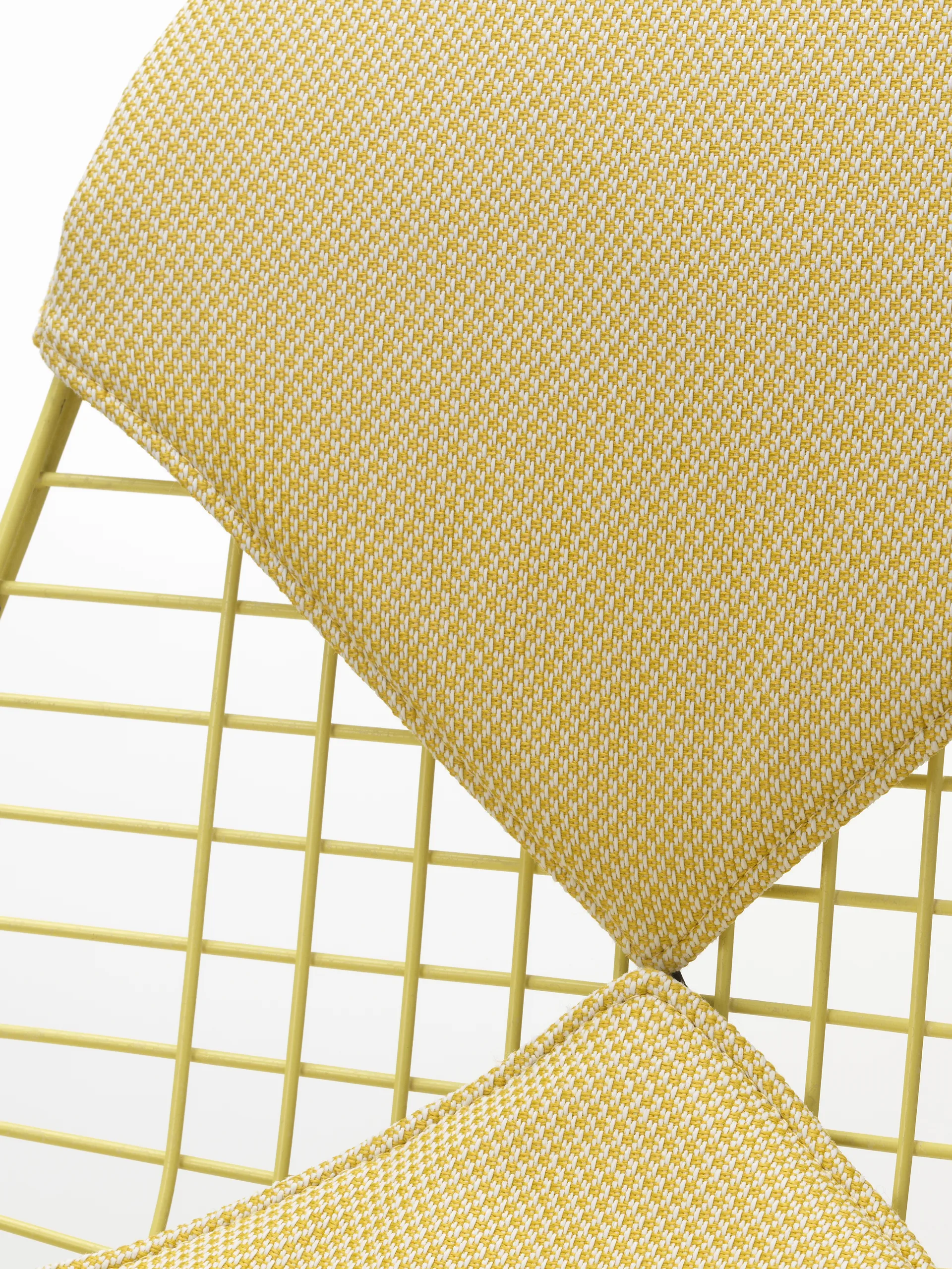 Wire Chair Bikini Outdoor pute til stol, Golden yellow/white Vitra