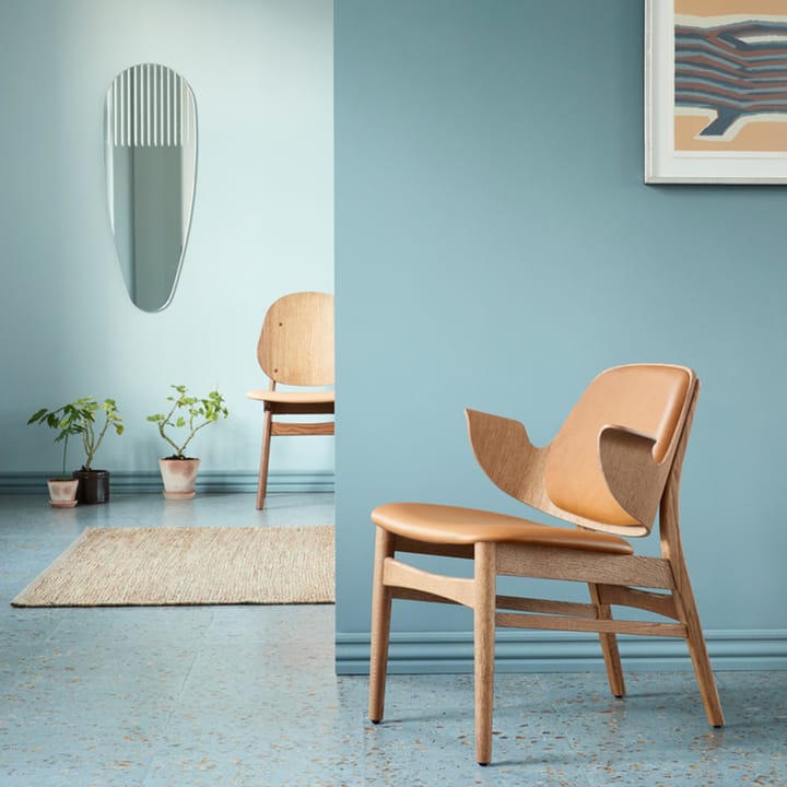 Gesture loungestol, tekstil barnum 24 cream, teakoljet eikestativ Warm Nordic