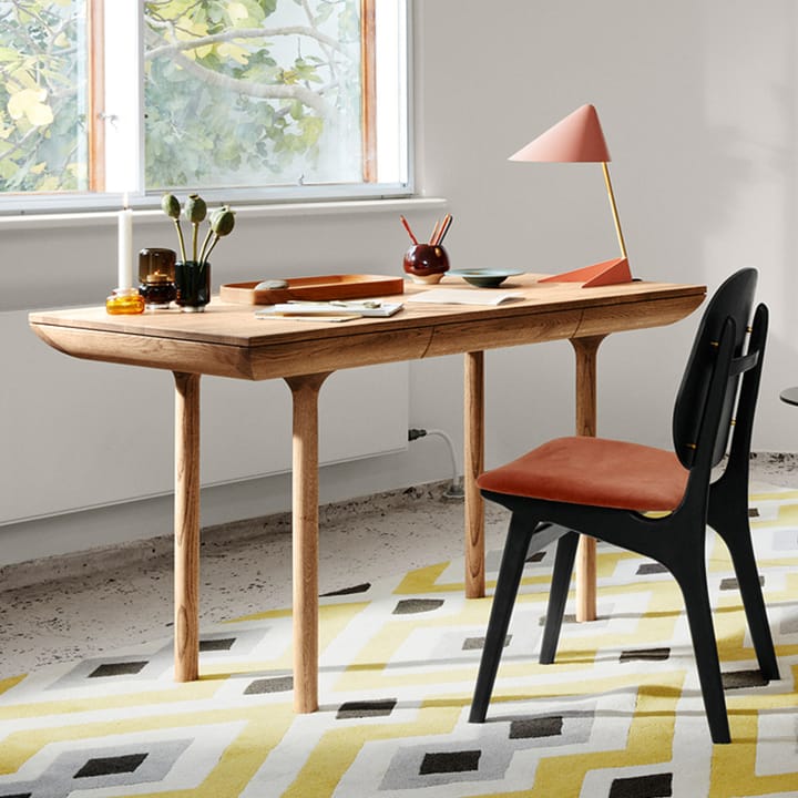 Rúna skrivebord, eik teakoljet Warm Nordic