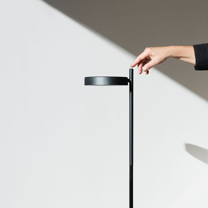 w182 Pastille f2 gulvlampe, olive green, lang arm Wästberg
