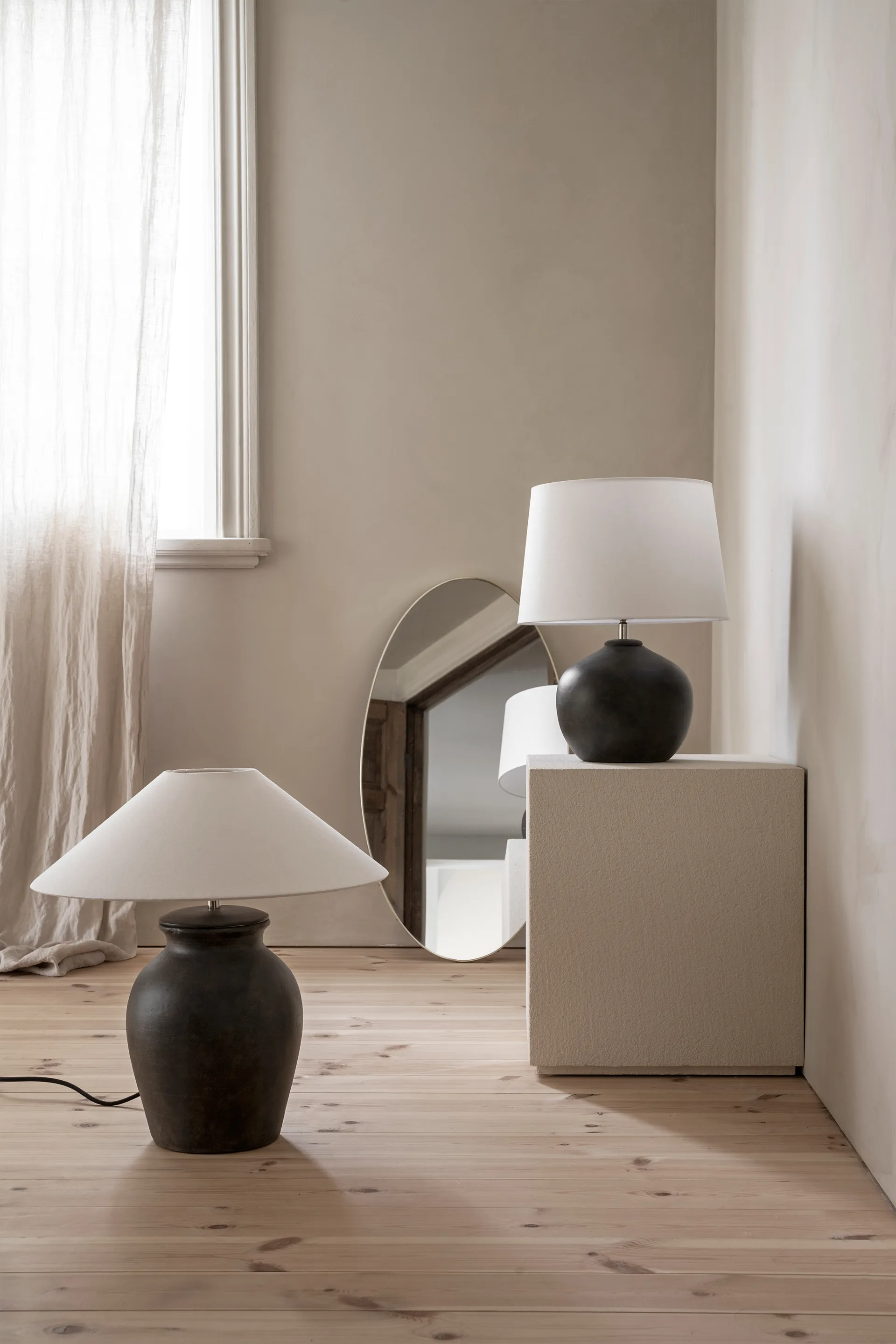 Berit lampefot 38 cm, Black Watt & Veke