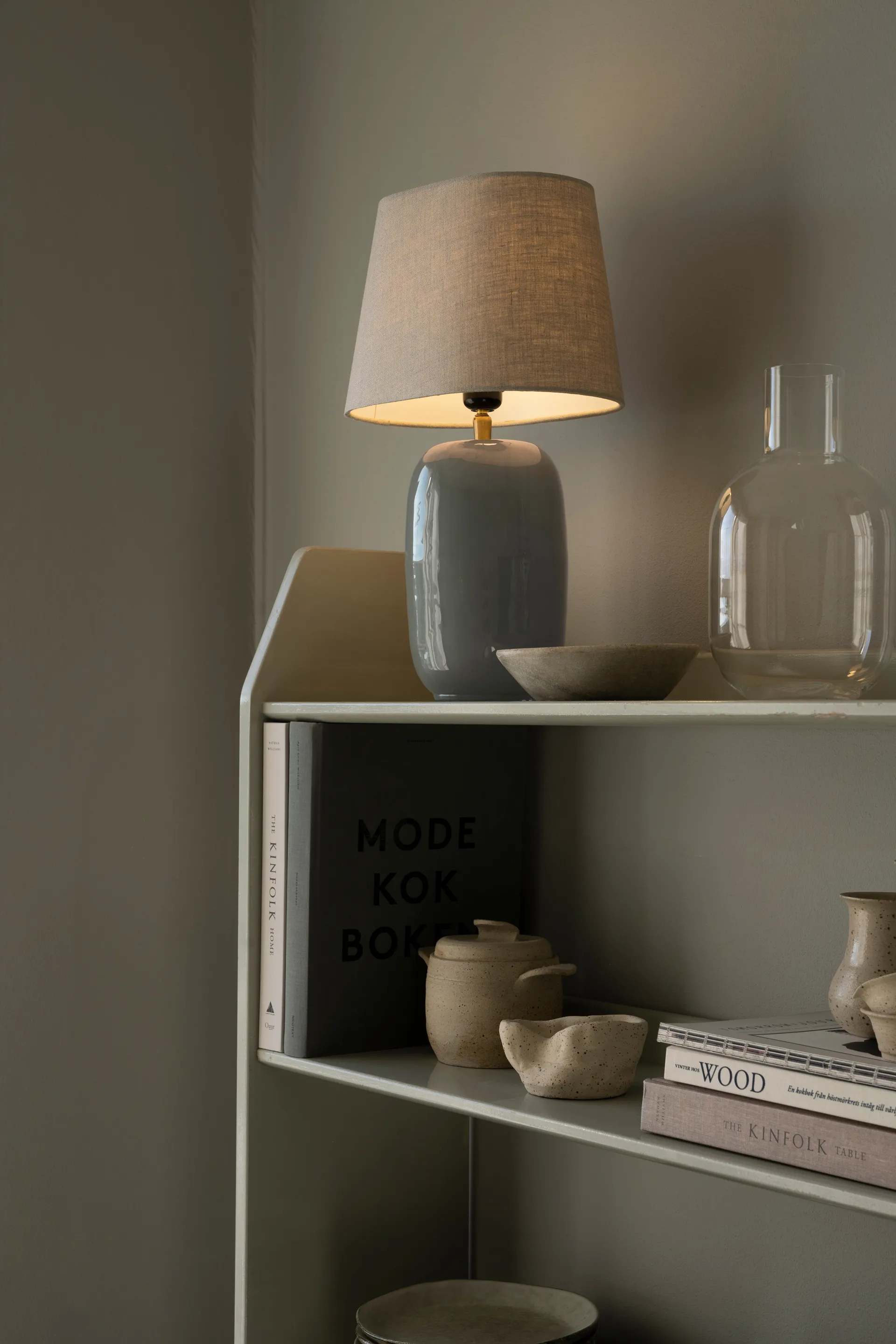 Emily lampefot Ø12x28,5 cm, Dusty green Watt & Veke