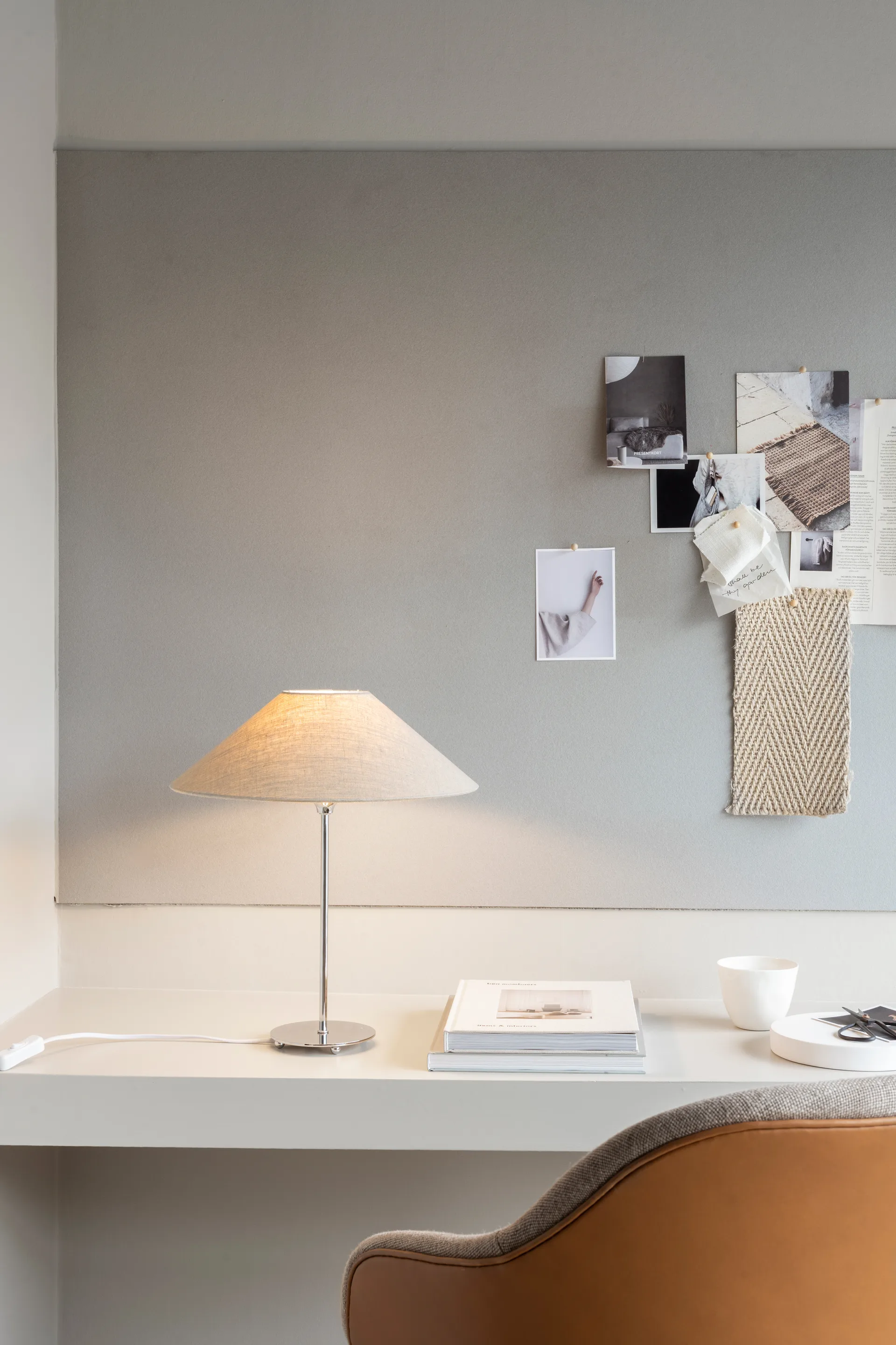 Line 35 bordlampefot, Silver Watt & Veke