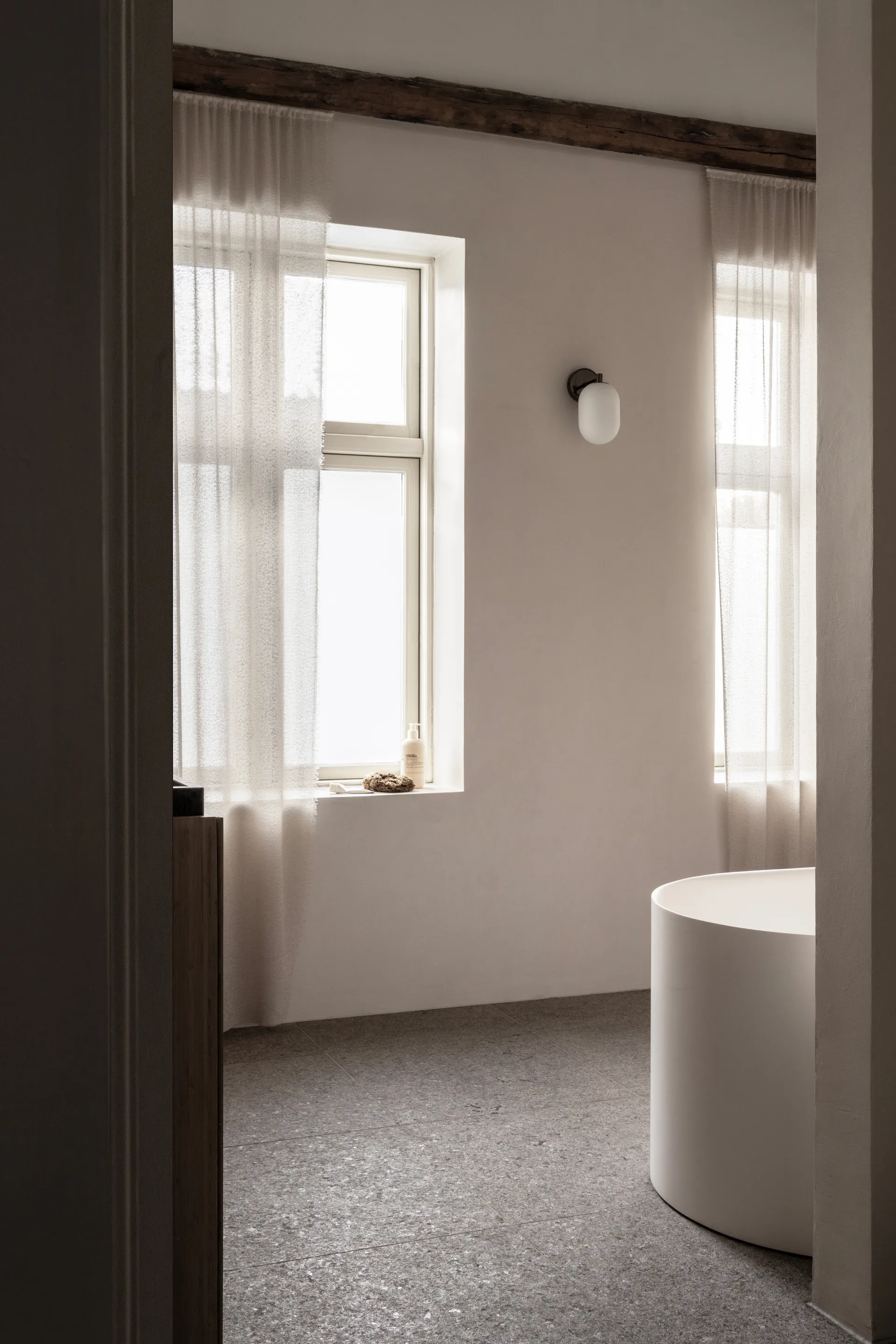 Noor vegglampe 18 cm, White Watt & Veke