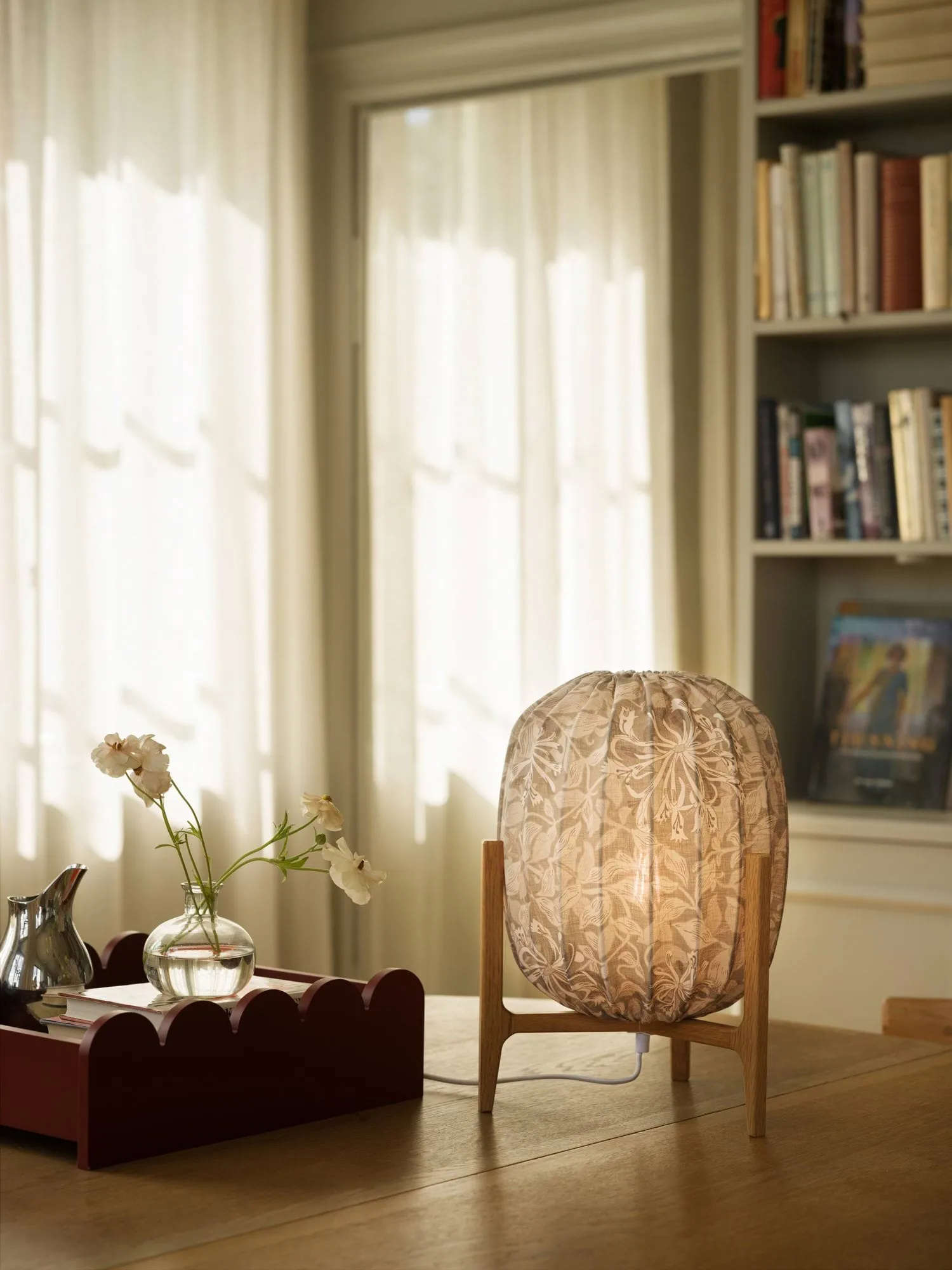 Prisma bordlampe, Oak-Honeysuckle beige, Ø27x42 cm Watt & Veke