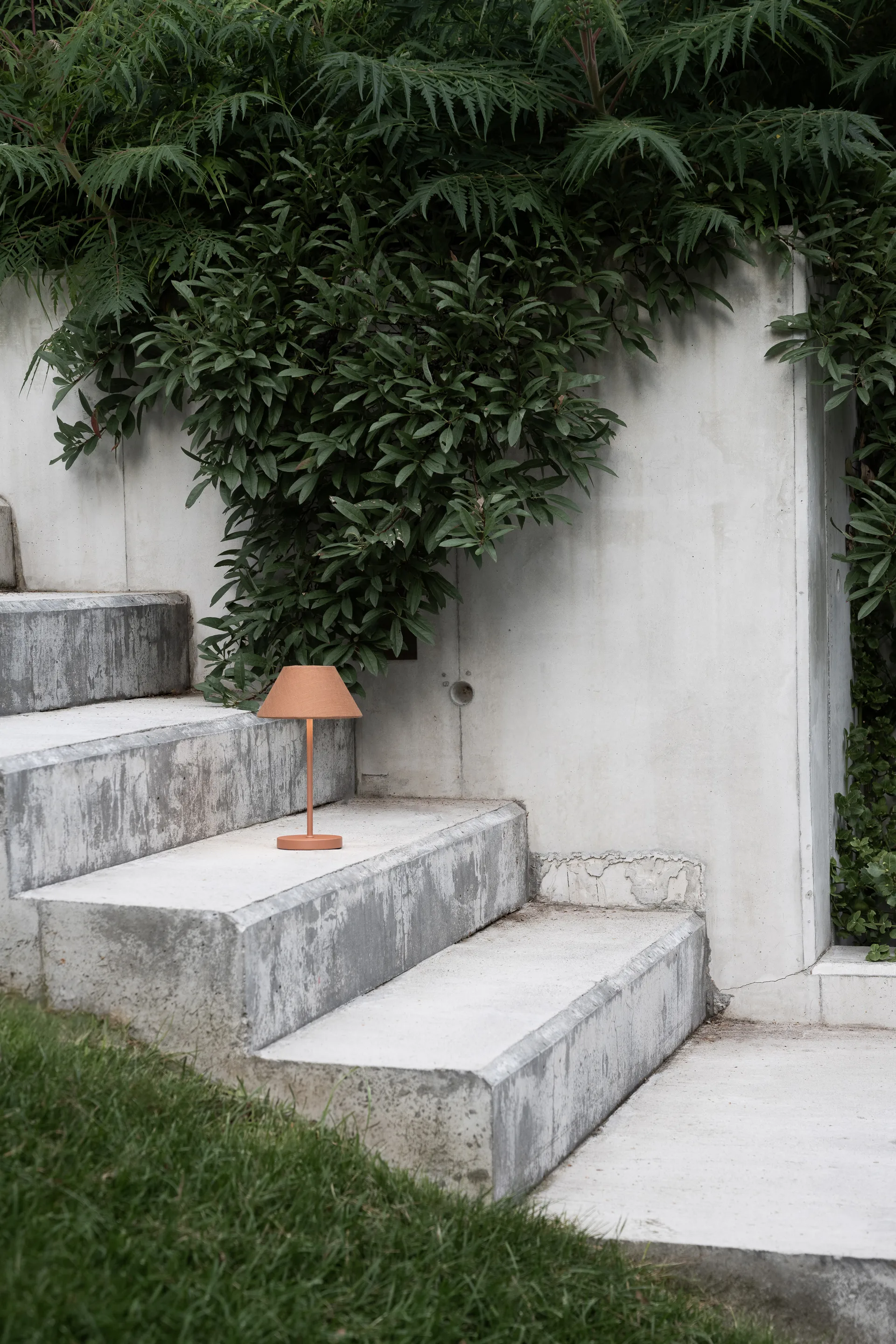 Teya bordlampe portabel, Terracotta, Ø15x26 cm Watt & Veke