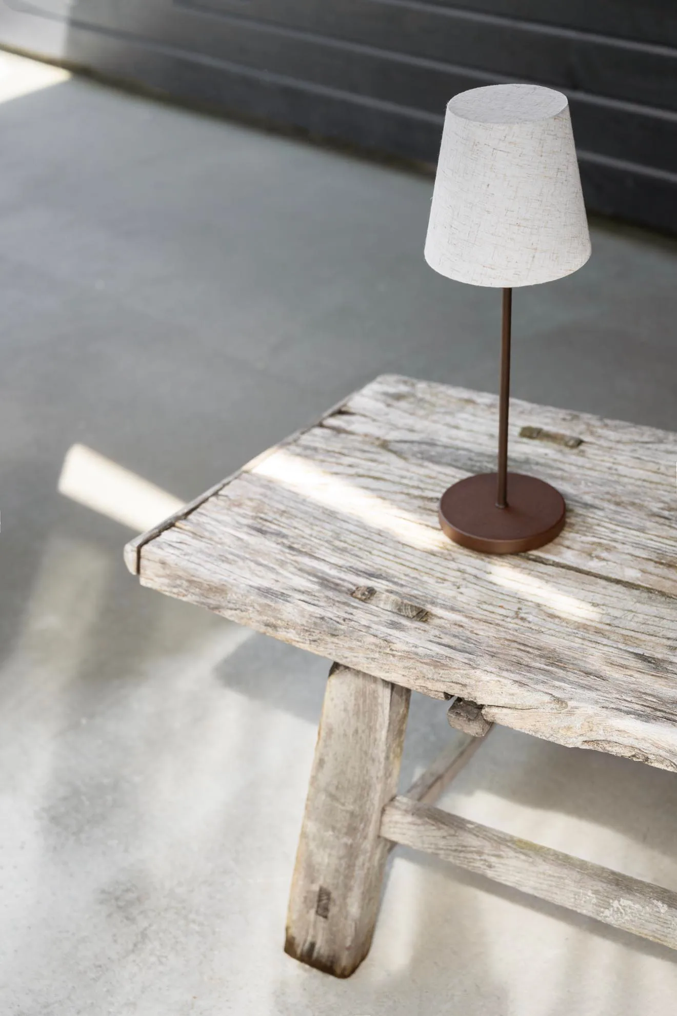 Tyra table portable bordlampe Ø14 cm, Coffee Watt & Veke