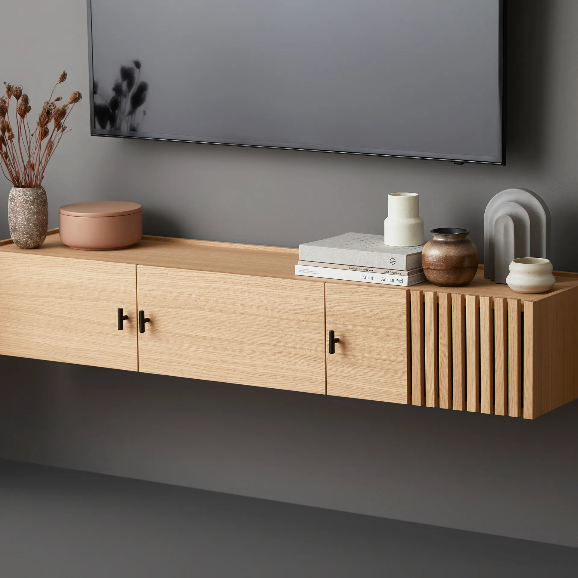 Arkiv bokstøtte, Grå betong Woud