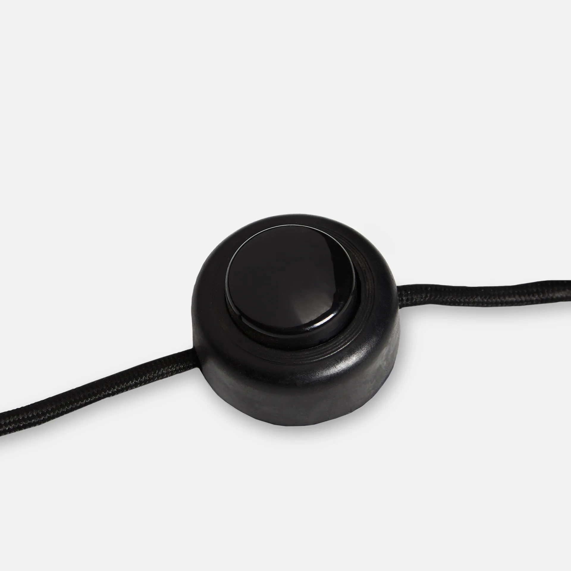 Cono stålampe, Svart Woud