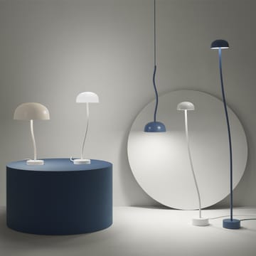 Curve L Gulvlampe - Green, medium - Zero Interiör