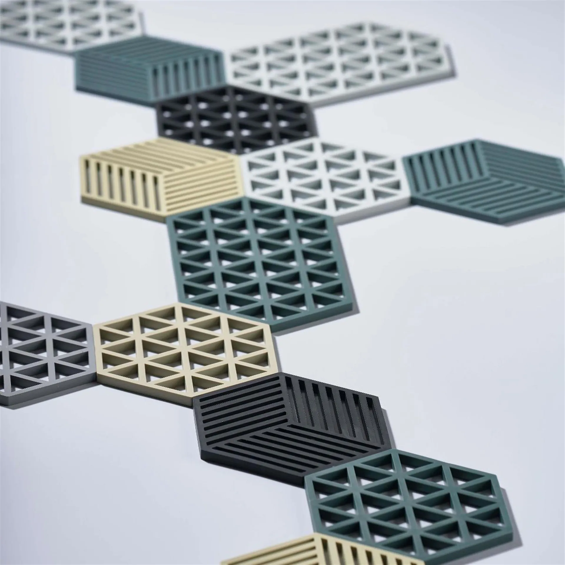 Hexagon gryteunderlag, cool grey Zone Denmark