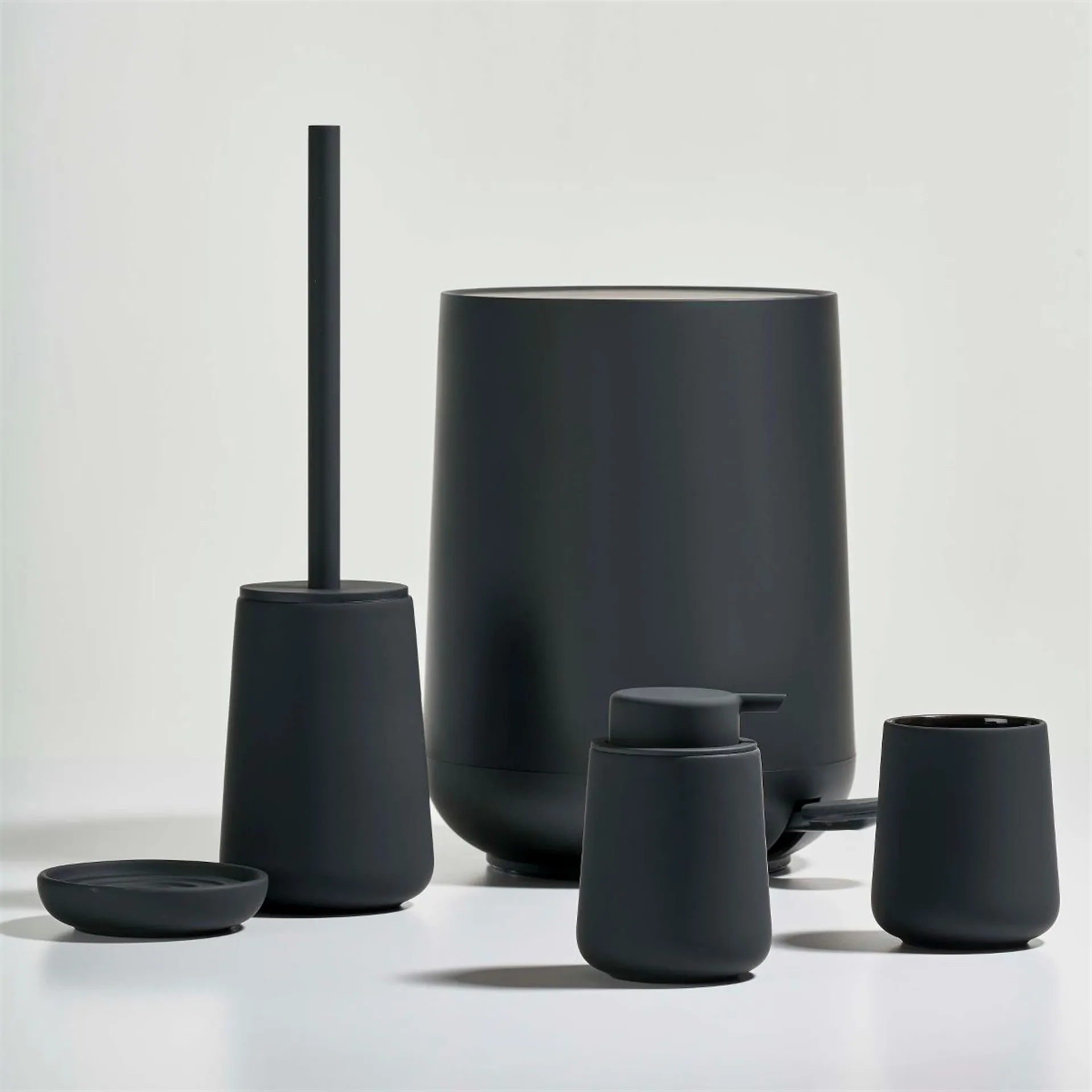 Nova One toalettbørste, svart Zone Denmark