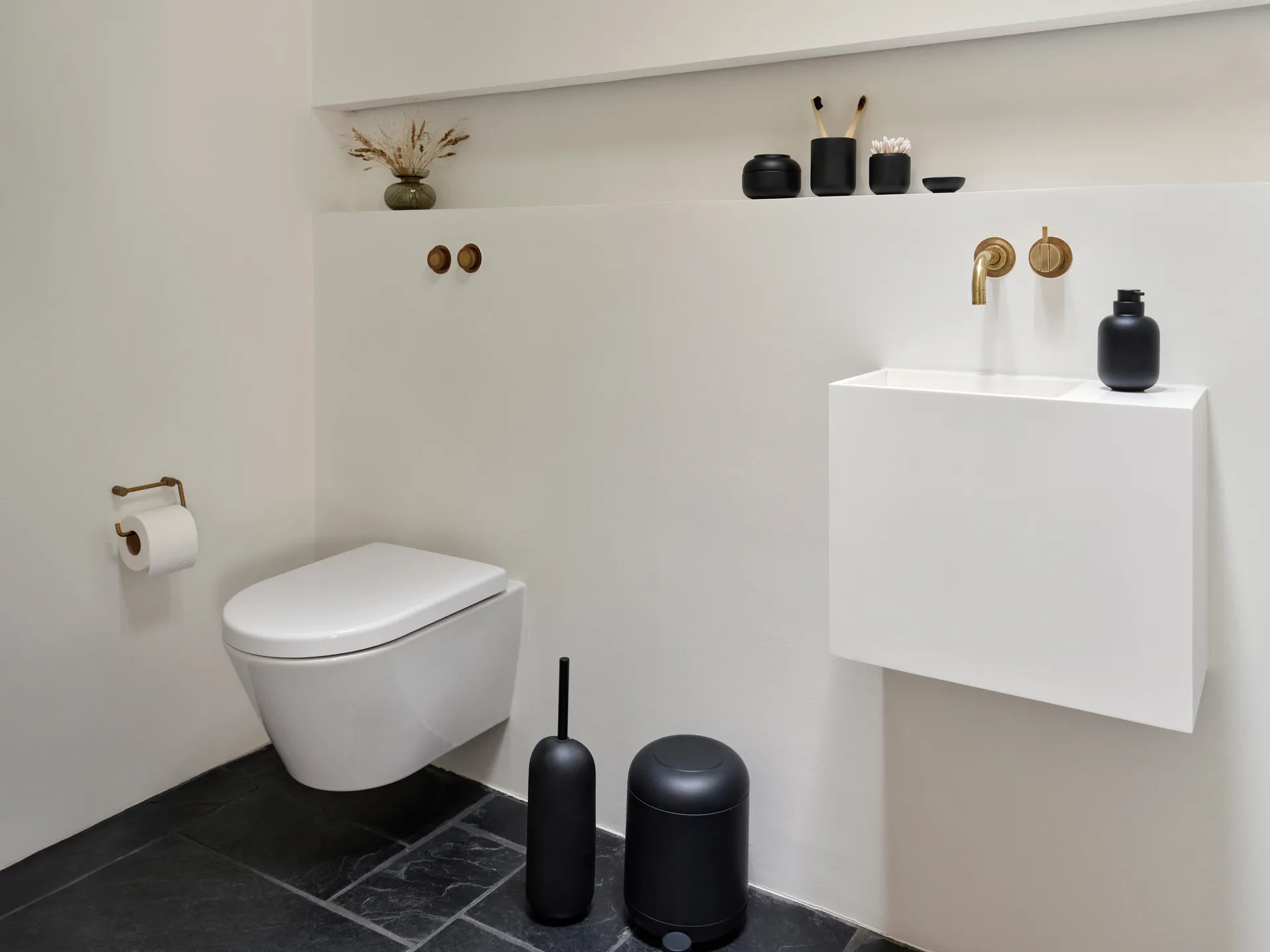 Sensu boks med lokk Ø10,5x7,5 cm, Black Zone Denmark