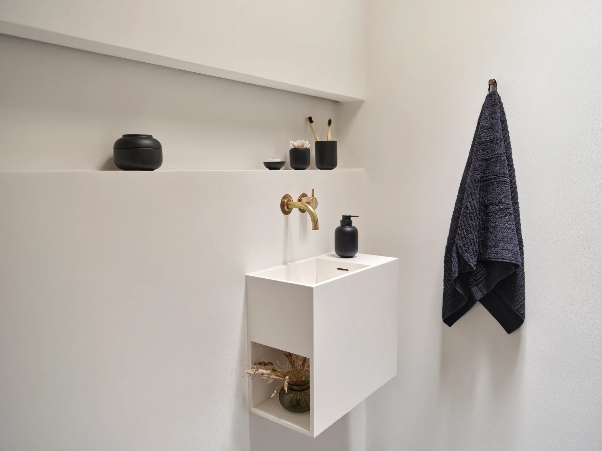 Sensu boks med lokk Ø10,5x7,5 cm, Black Zone Denmark