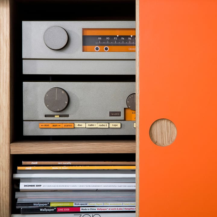 Moodi 180 sideboard, Oransje/hvit, eikestamme Zweed