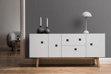 Peep M2 mediabenk - hvit, retro, eikestativ - Zweed